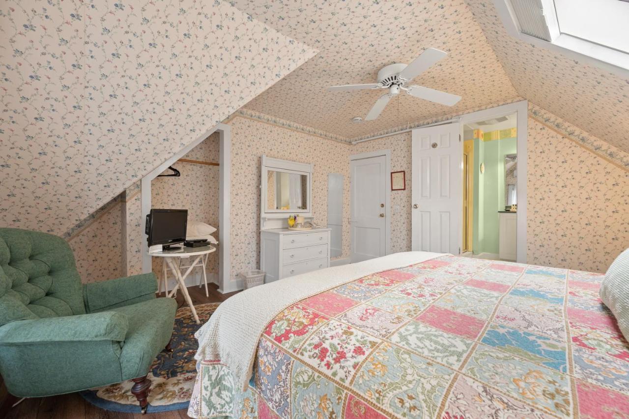Brook Farm Inn 레녹스 외부 사진