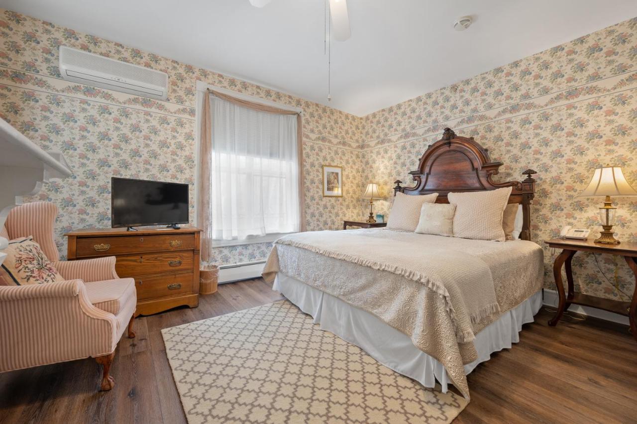 Brook Farm Inn 레녹스 외부 사진