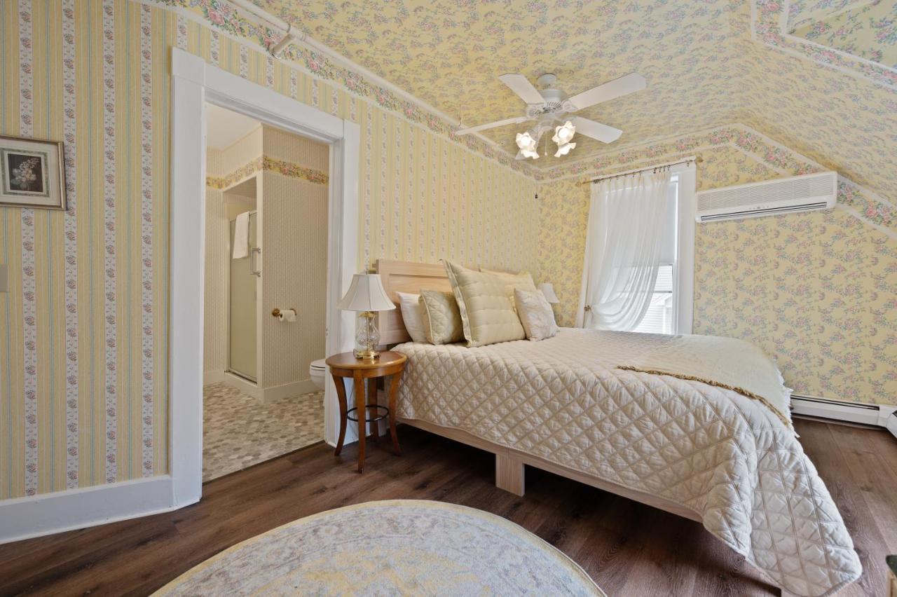 Brook Farm Inn 레녹스 외부 사진