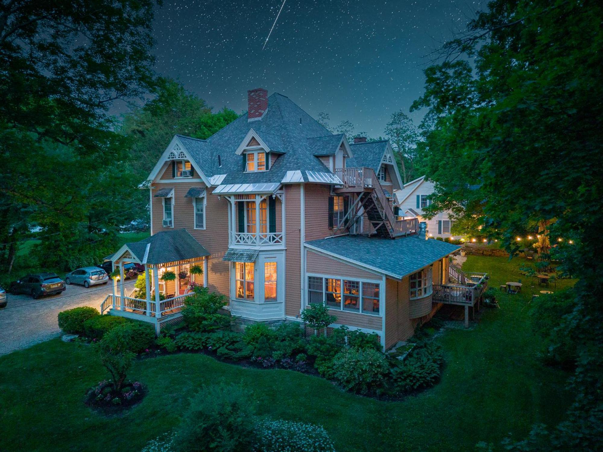 Brook Farm Inn 레녹스 외부 사진